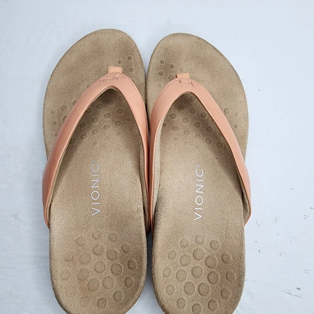 Vionic Bella Sandals Women 9.5 Wide Peach Patent Bow Thong Flip Flop Arch Suppor